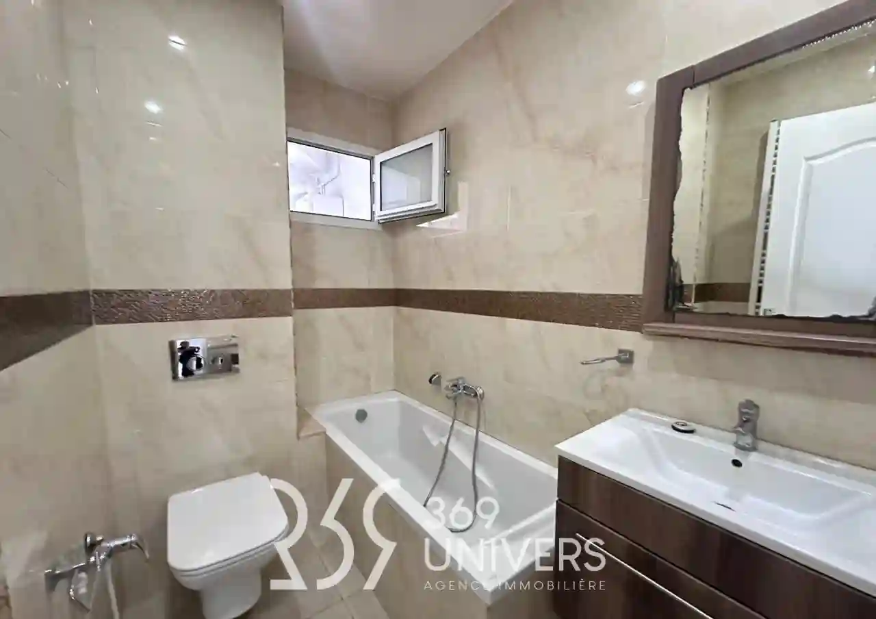 Appartement Avec Jardin à la Marsa ref Sh028 à Cite El Khalil - Vue 4