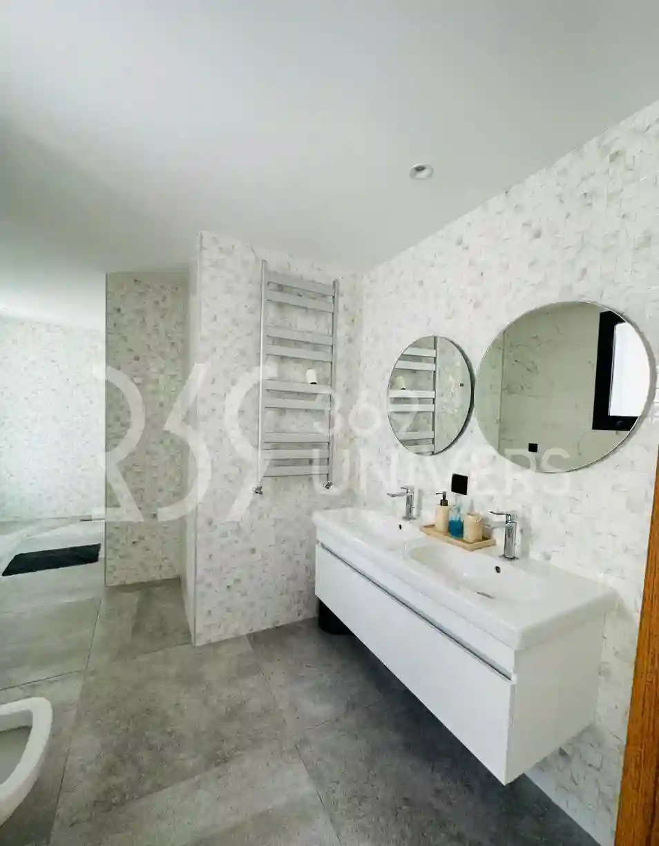 Triplex Avec Piscine à Gammarth ref Sh015 à Gammart - Vue 4