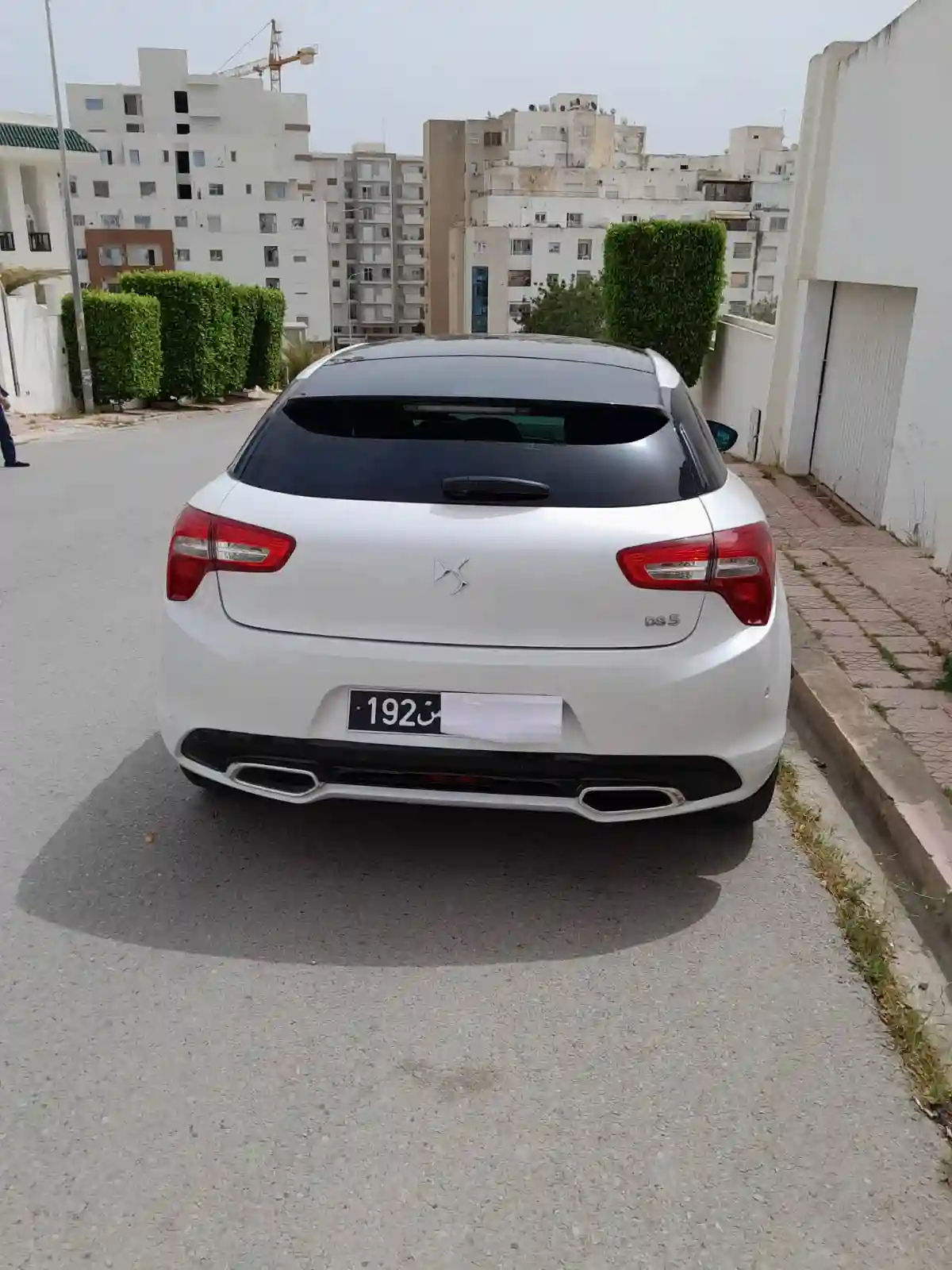Voiture ds5 de Collection à Cite Ennasr - Vue 1