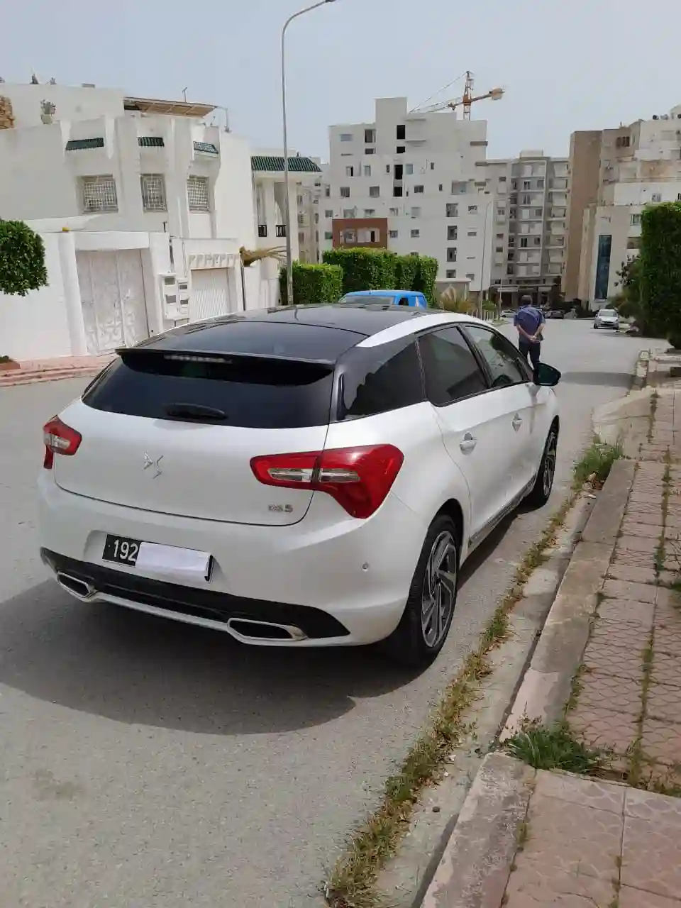 Voiture ds5 de Collection à Cite Ennasr - Vue 2