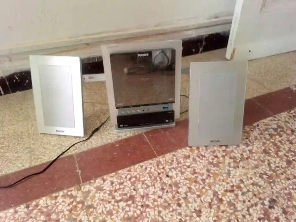 Venant D'italie Mini Chaine Philips - Vue 3