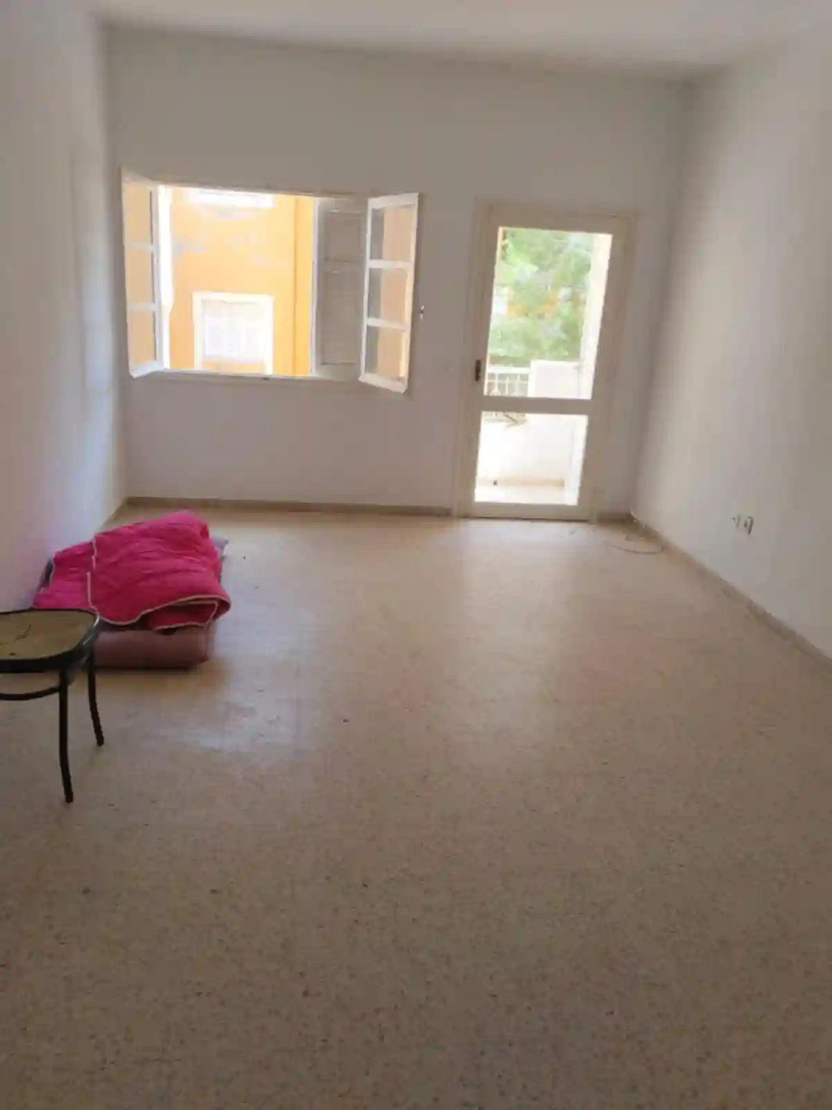 Appartement s Plus 2 à El Mourouj - Vue 3