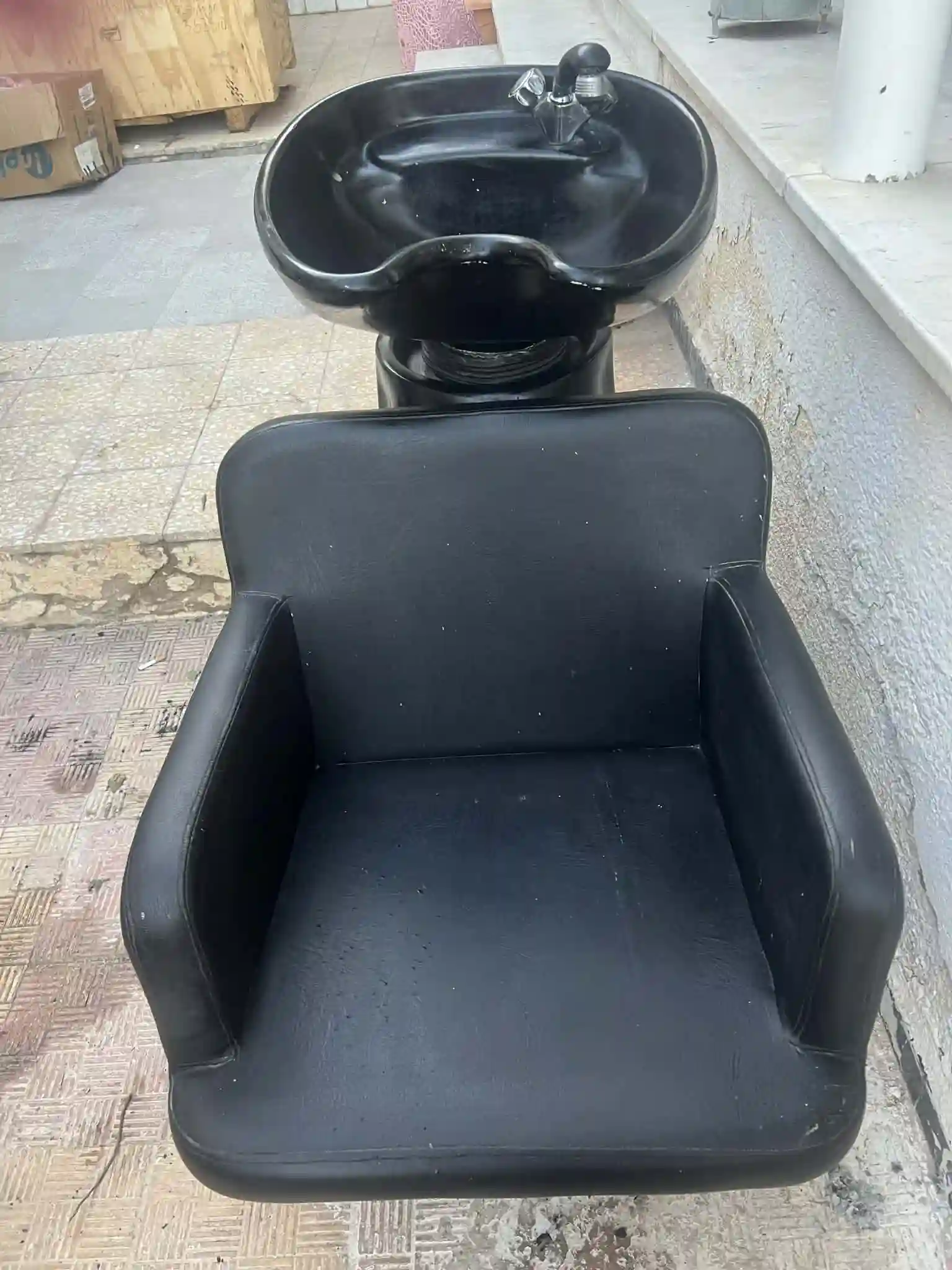 Lave Tete Pour Coiffeur à Gafsa Sud - Vue 1