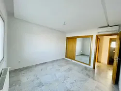 Appartement s3 Lumineux a Menzah 9c à El Menzah 9