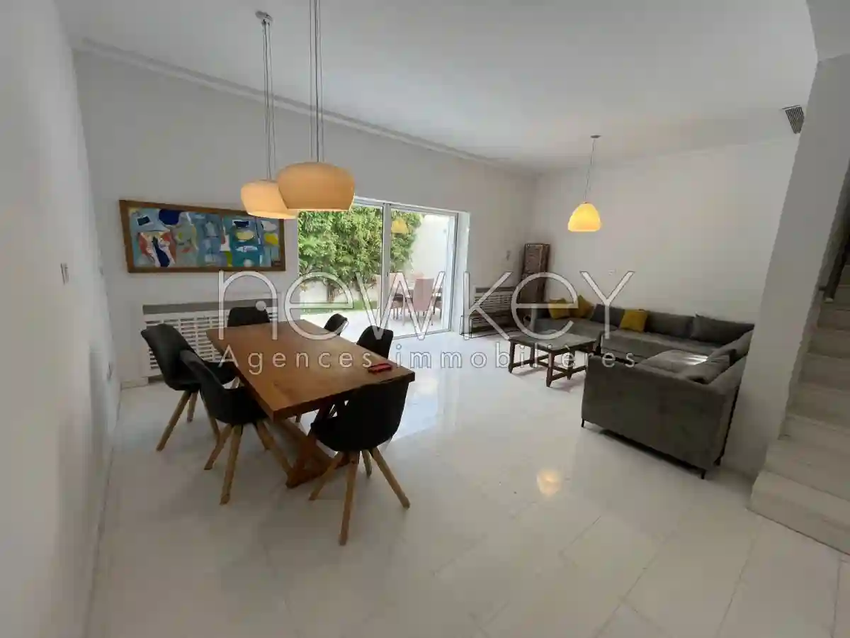 Triplex Avec Piscine à Gammarth à Gammart - Vue 2