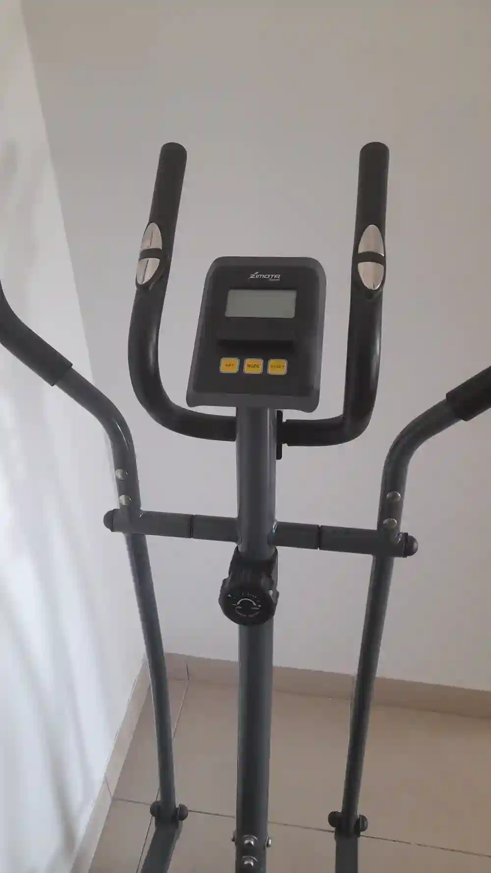 Vélo Elliptique à La Soukra - Vue 1