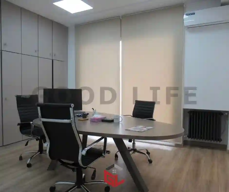 Villa des Années 50 Entièrement Rénovée à Menzah1 à El Menzah 1 - Vue 1