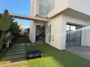 Villa Avec Piscine cit Ref661a à Cite Universitaire - Vue 2