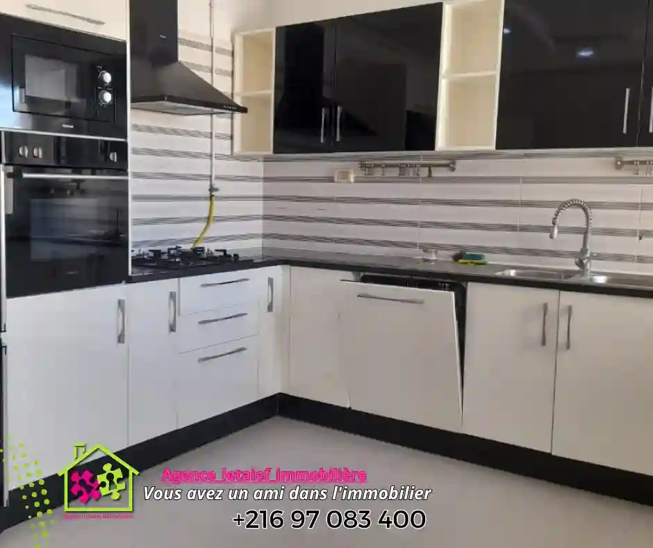 a Vendre s3 aux 5ème Étage Dans une Résidence Calme et vue mer - Vue 3