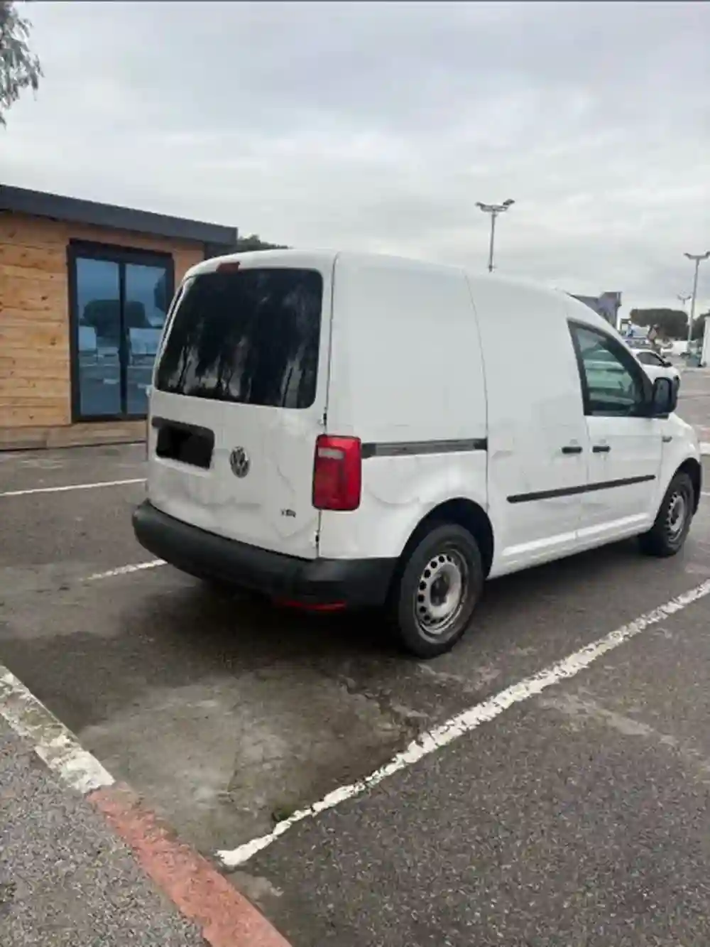 Volkswagen Caddy Prestige - Vue 4