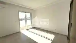 Appartement s2 de 131m2 et 30m2 à Cite El Ghazala 1 - Vue 4
