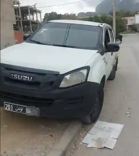 Isuzu Dmax - Vue 1