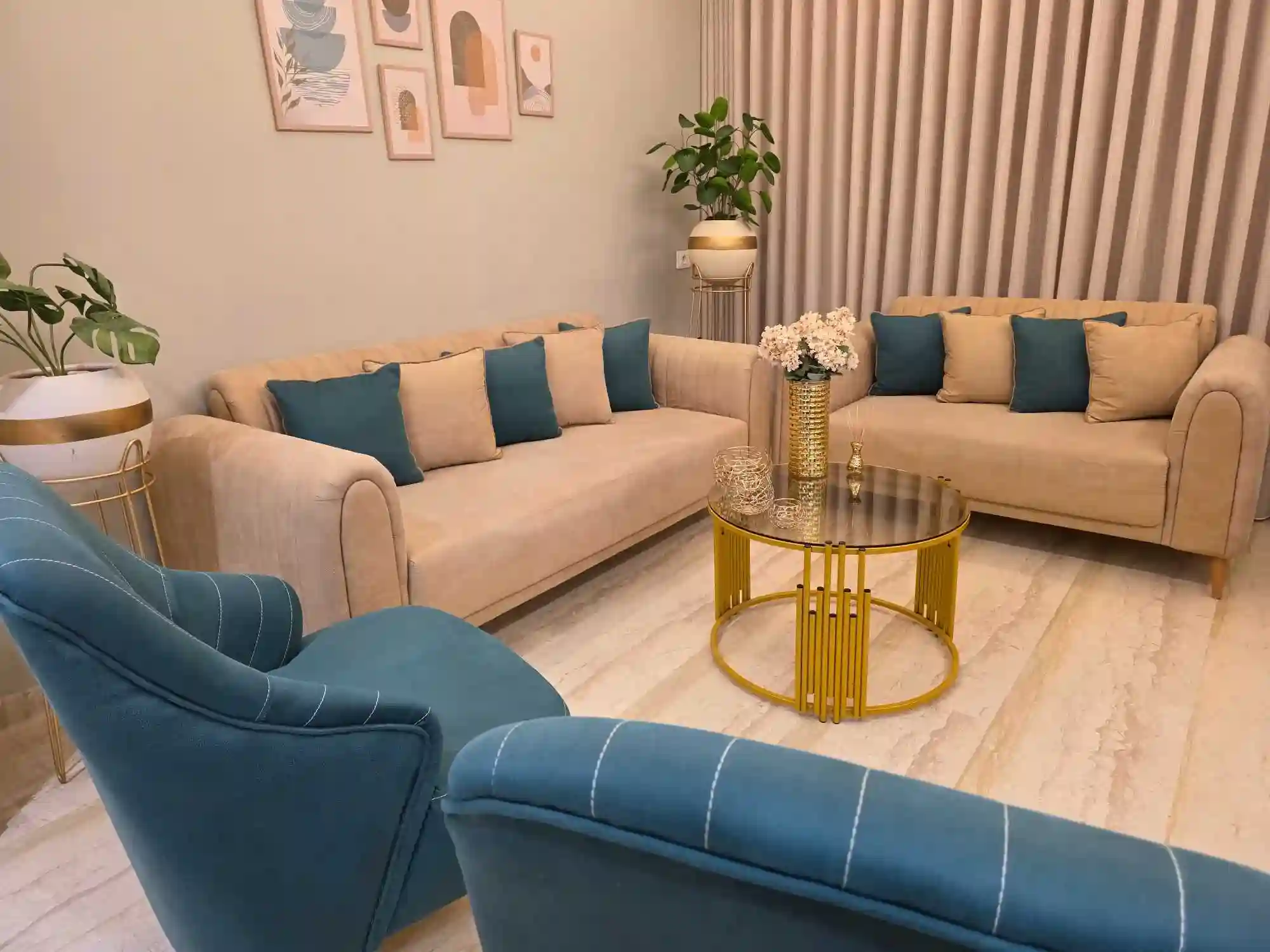 Salon Chic à Sfax 29 212 338 - Vue 1