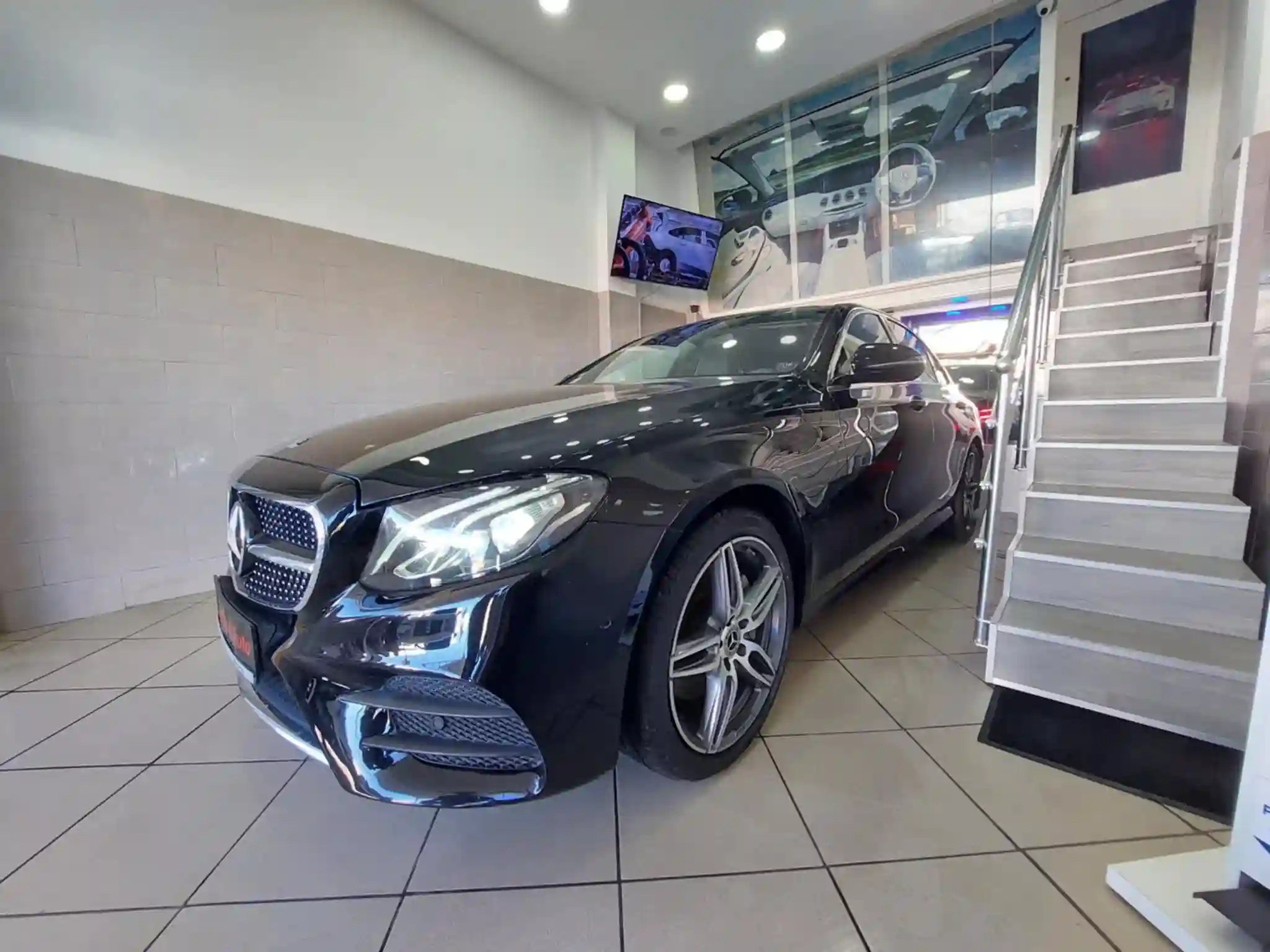 Mercedes-benz E180 - Tel 98479647 - Vue 5