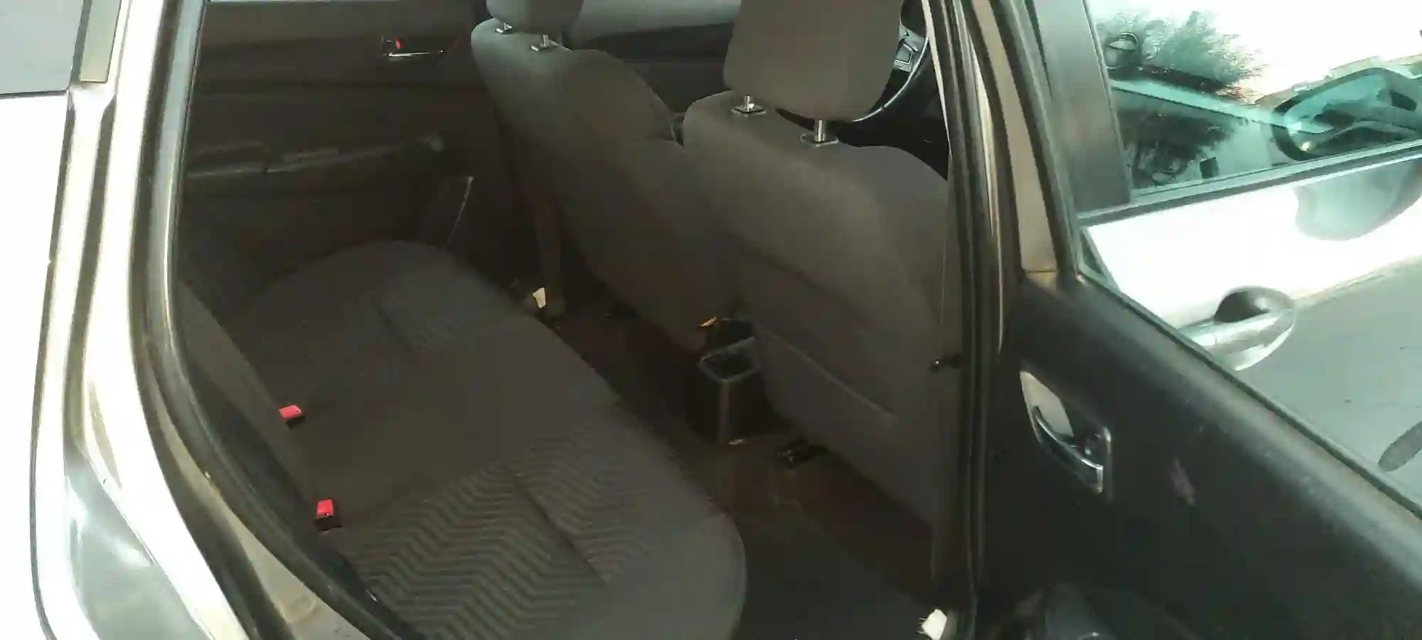 Suzuki Swift 4cylindres Essence 5cv 12L km 86000 Tl28431642 - Vue 4