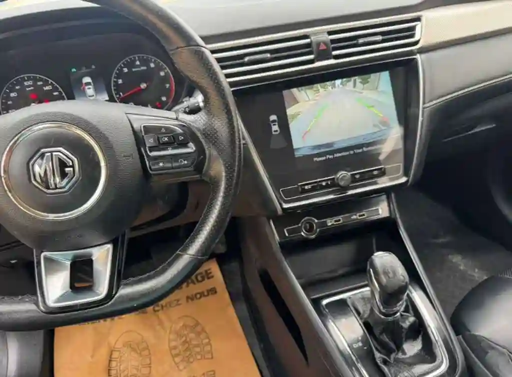 MG 5 Boite Auto - Vue 3