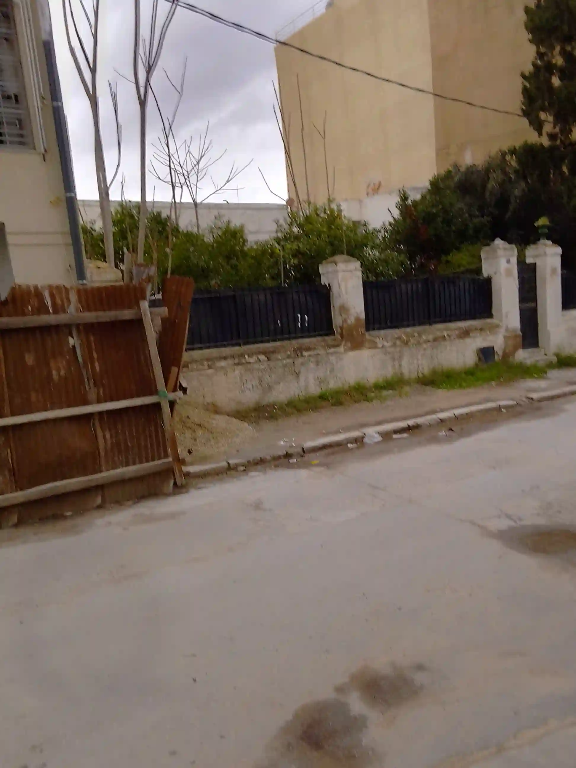 Villa Zone France Ville à El Omrane - Vue 1