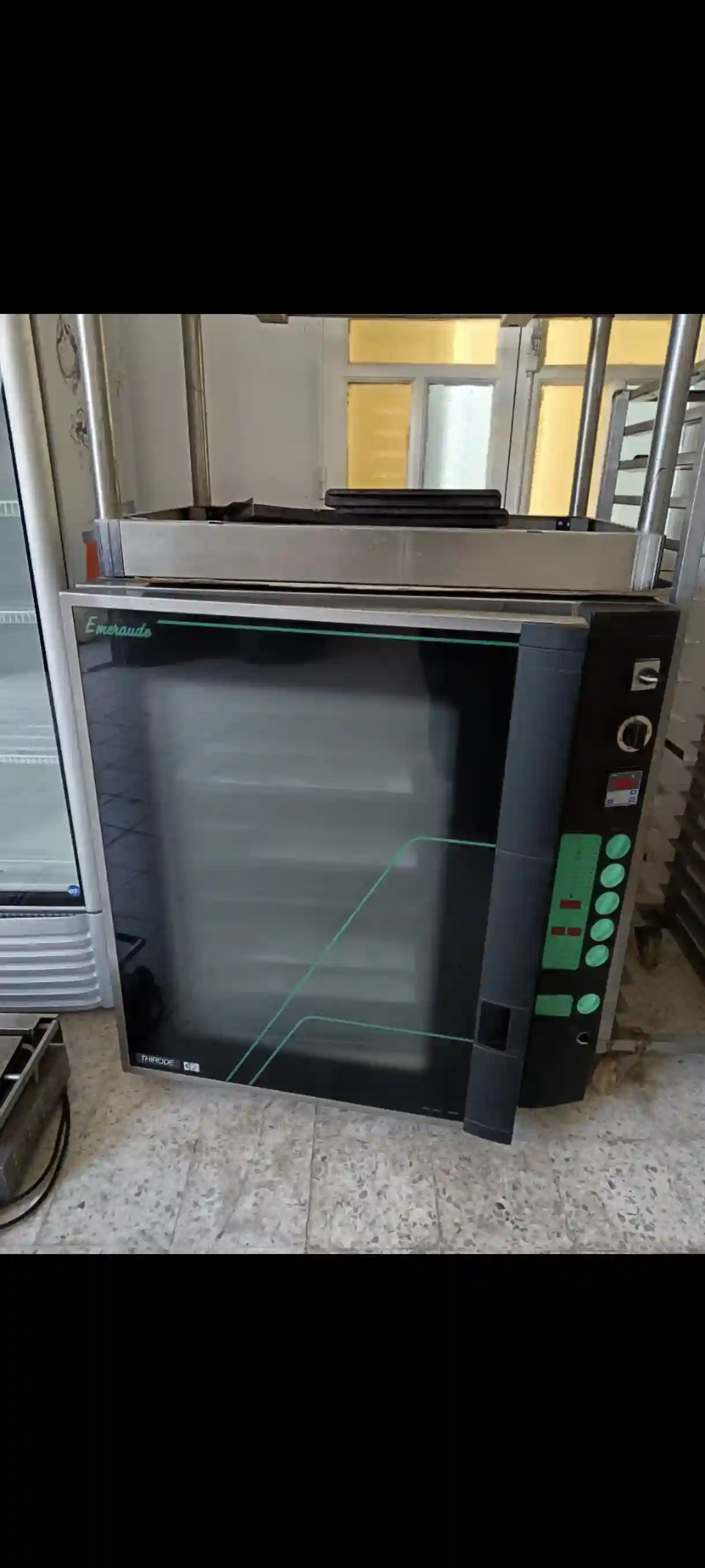 Four Professionnel Électrique à Ksibet El Mediouni - Vue 1