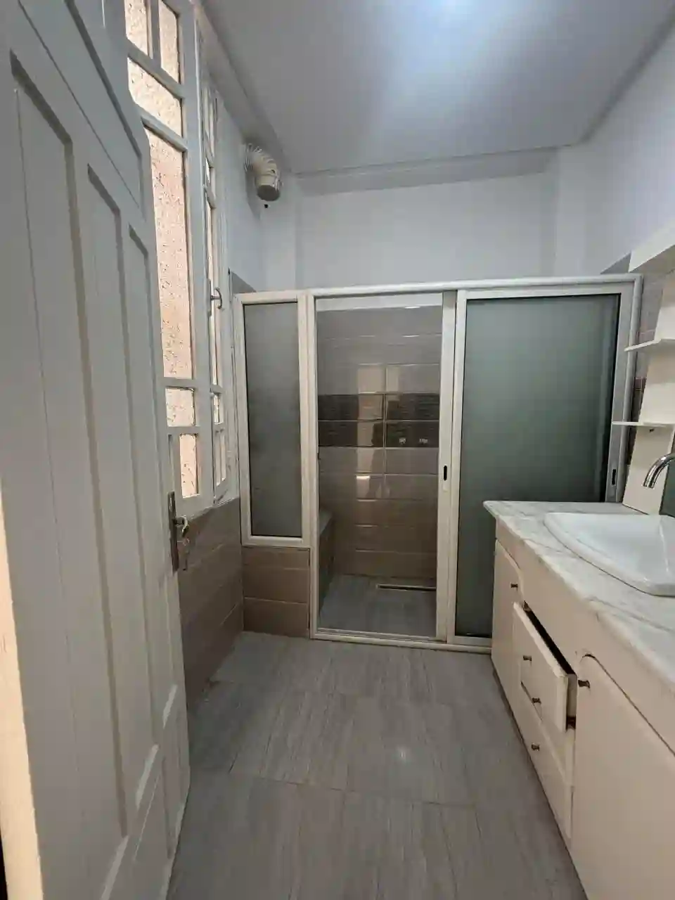 S Plus 3 Rénové au Centre Ville de Tunis Wb3996 à Tunis Belvedere - Vue 3