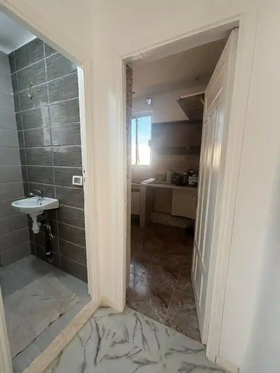 S Plus 3 Rénové au Centre Ville de Tunis Wb3996 à Tunis Belvedere - Vue 4