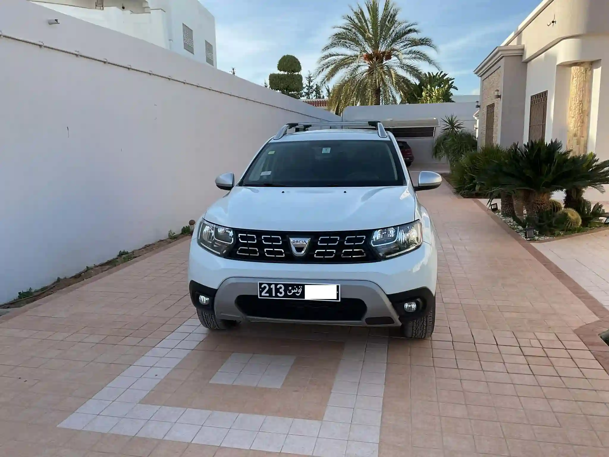 Dacia Duster 4x4 à Merkez Chihya - Vue 1