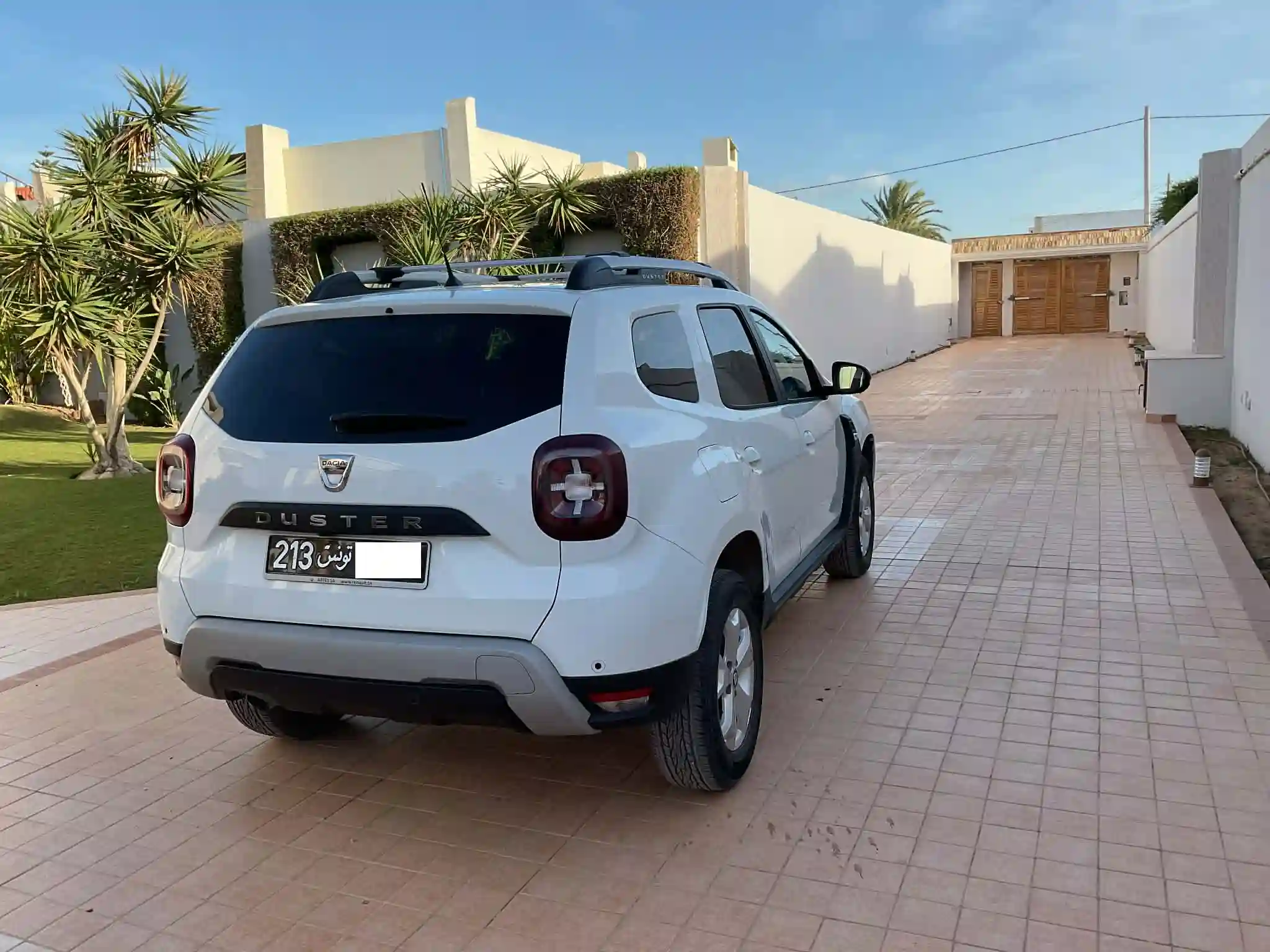 Dacia Duster 4x4 à Merkez Chihya - Vue 4