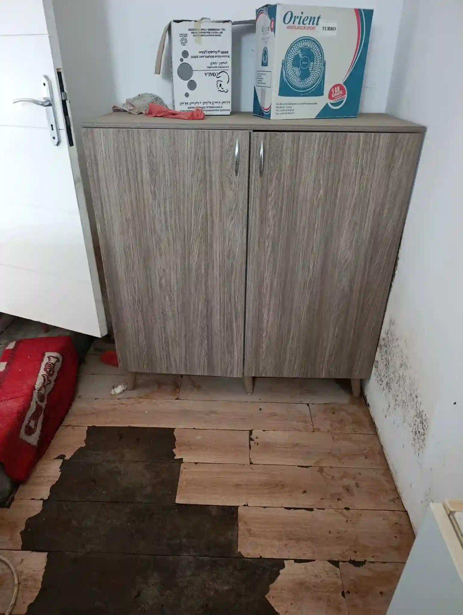 Meuble Étagère et Moitie Etagere L'autre Penderie - Vue 1