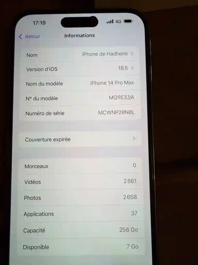 I Phone 14 pro max - Vue 2
