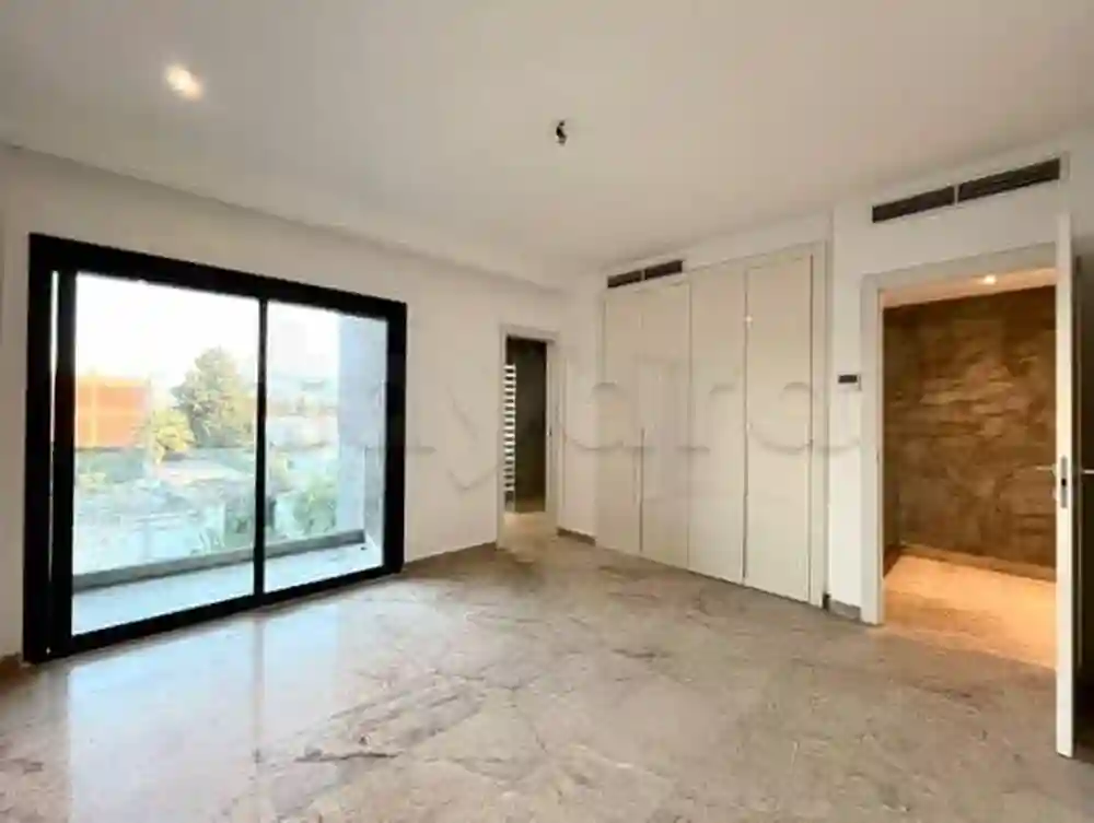 A Vendre Triplex la Soukra - Vue 2