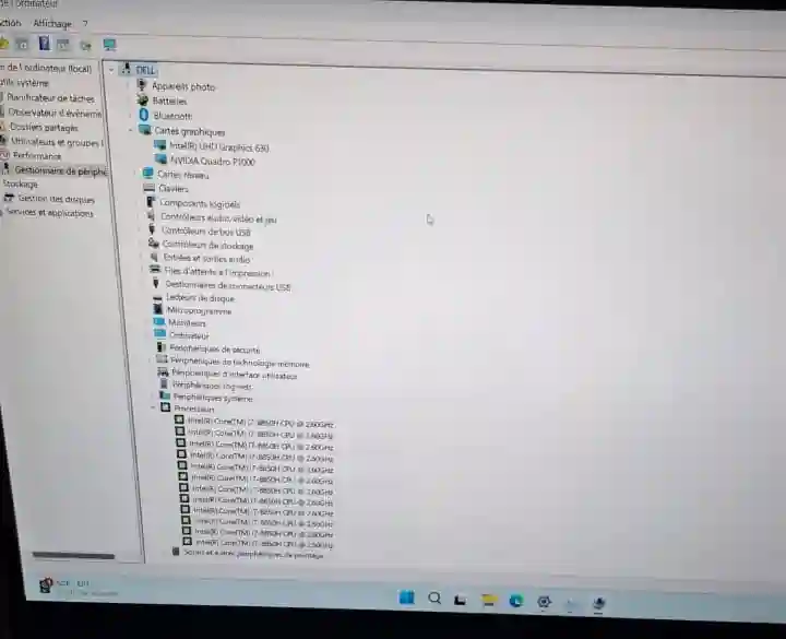 Dell Precision 5530 à Le Bardo - Vue 2