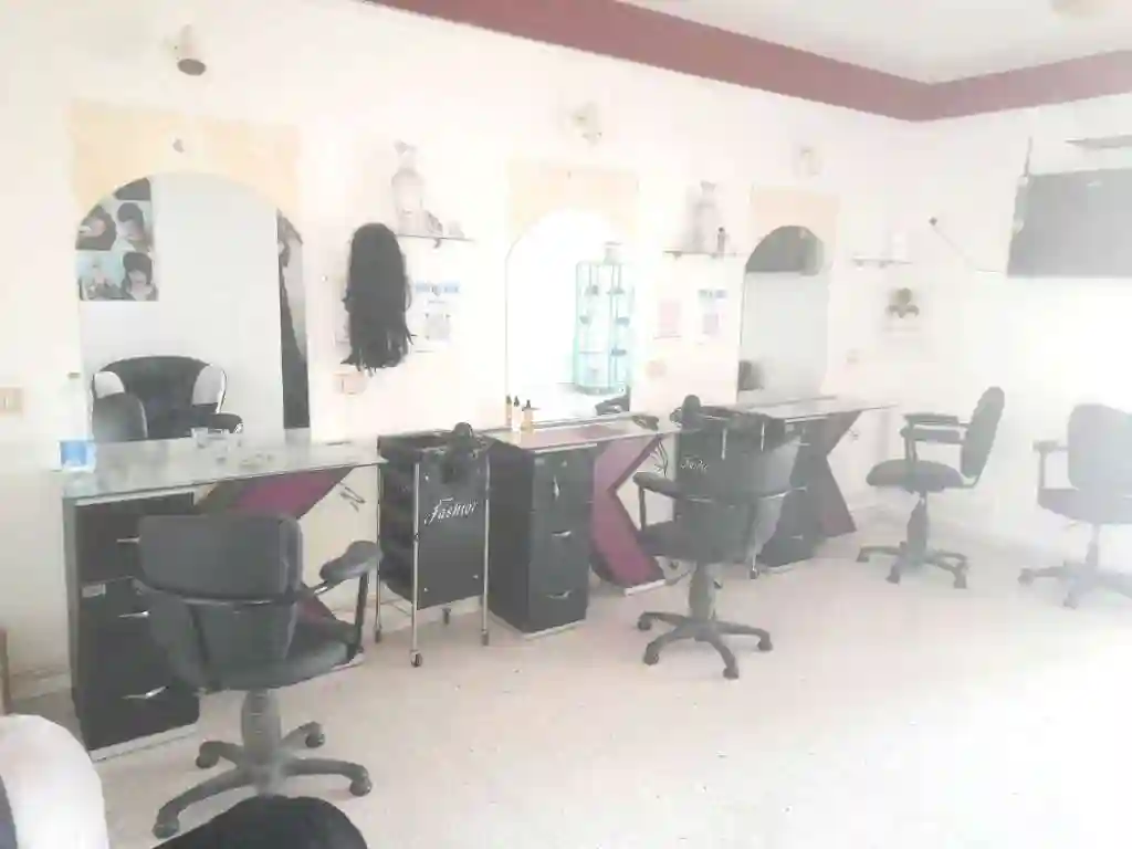 Location Espace de Coiffure et Esthétique - Vue 2