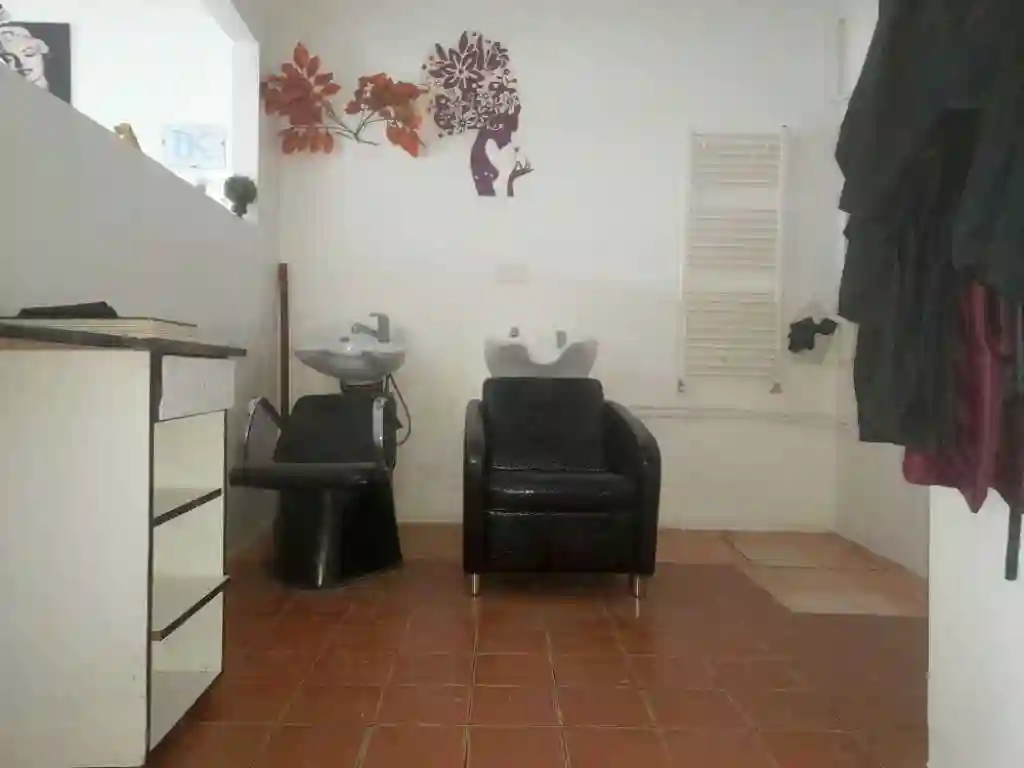 Location Espace de Coiffure et Esthétique - Vue 7