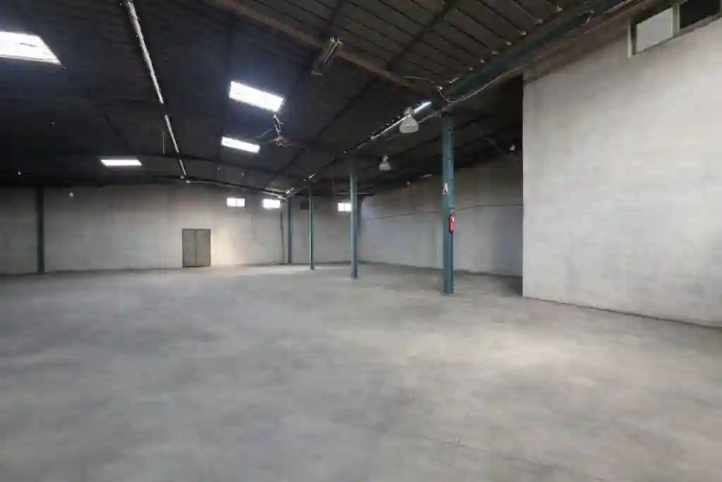 À Vendre – Dépôt Industriel 844 m² – Tunis Sidi Hsine - Vue 4