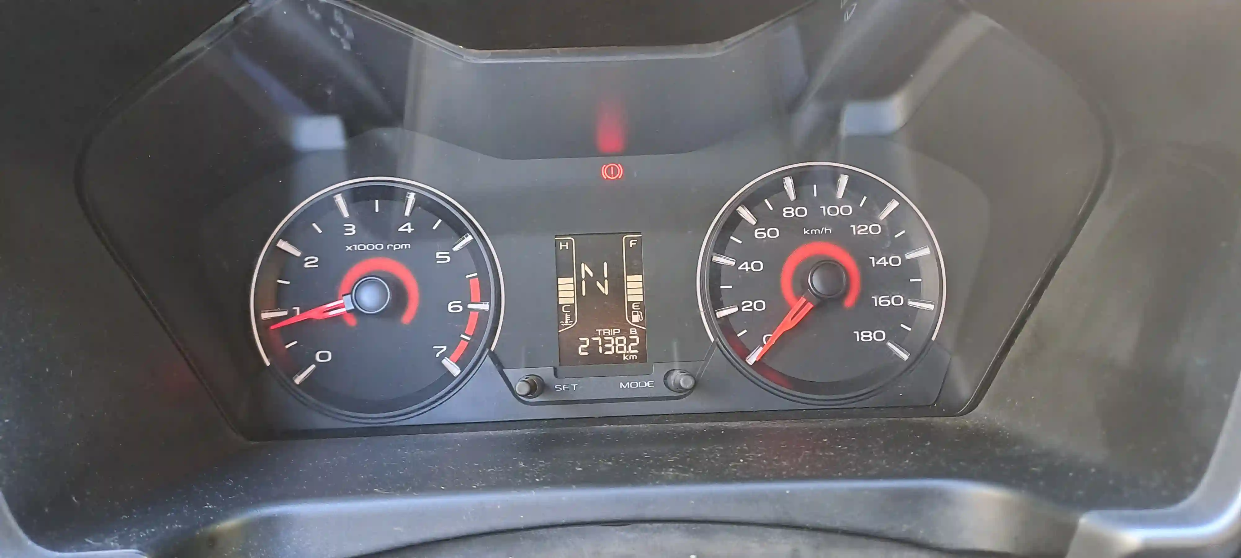 Mahindra k8 État Neuf Très Faible Kilométrage à Ariana Essoughra - Vue 3