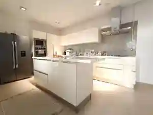 Un s3 Avec Piscine au lac 2 à Berge Du Lac - Vue 3