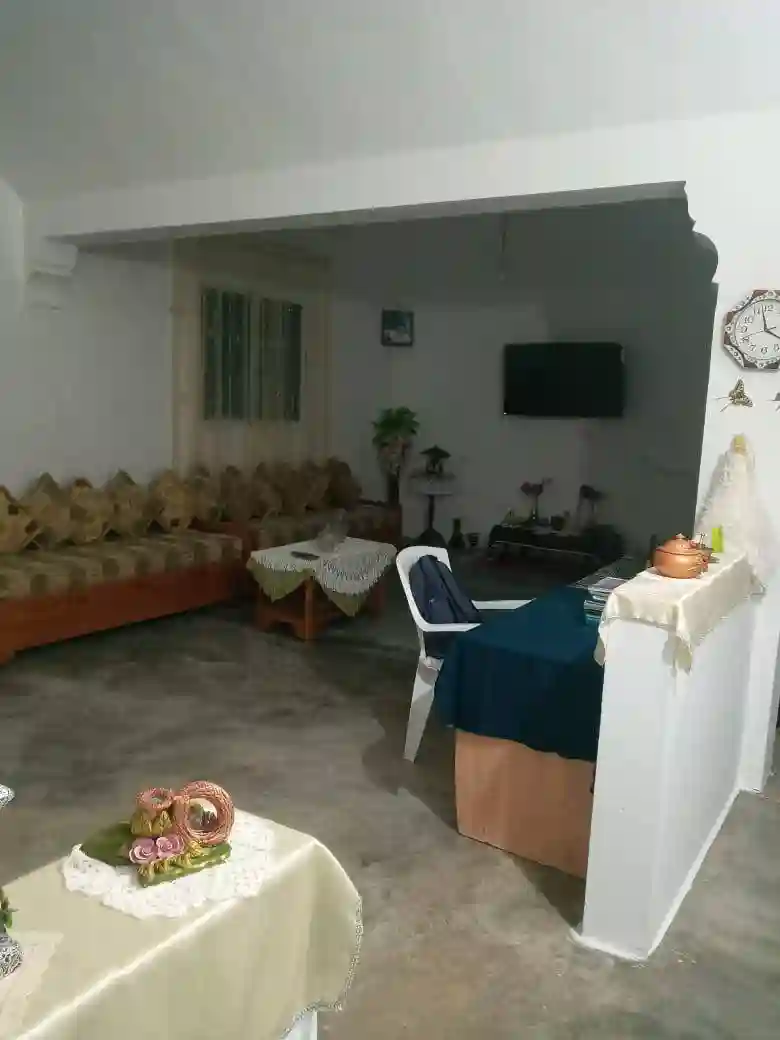 Maison Avec un Garage à Vendre - Vue 1