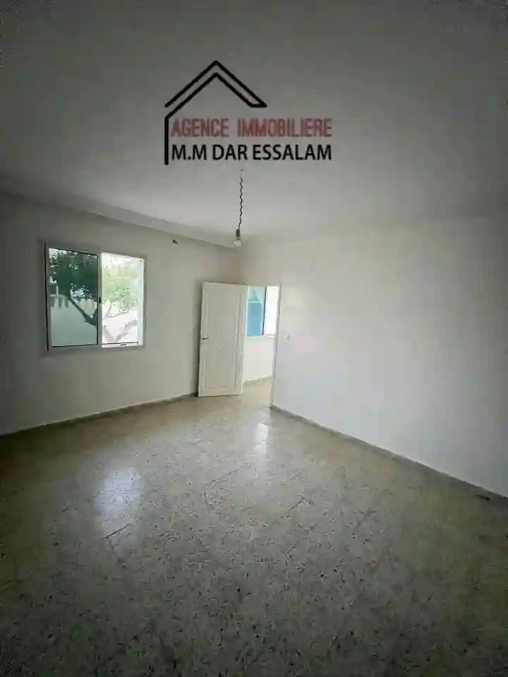 Maison Indépendante Près de la Route Principal - Vue 3