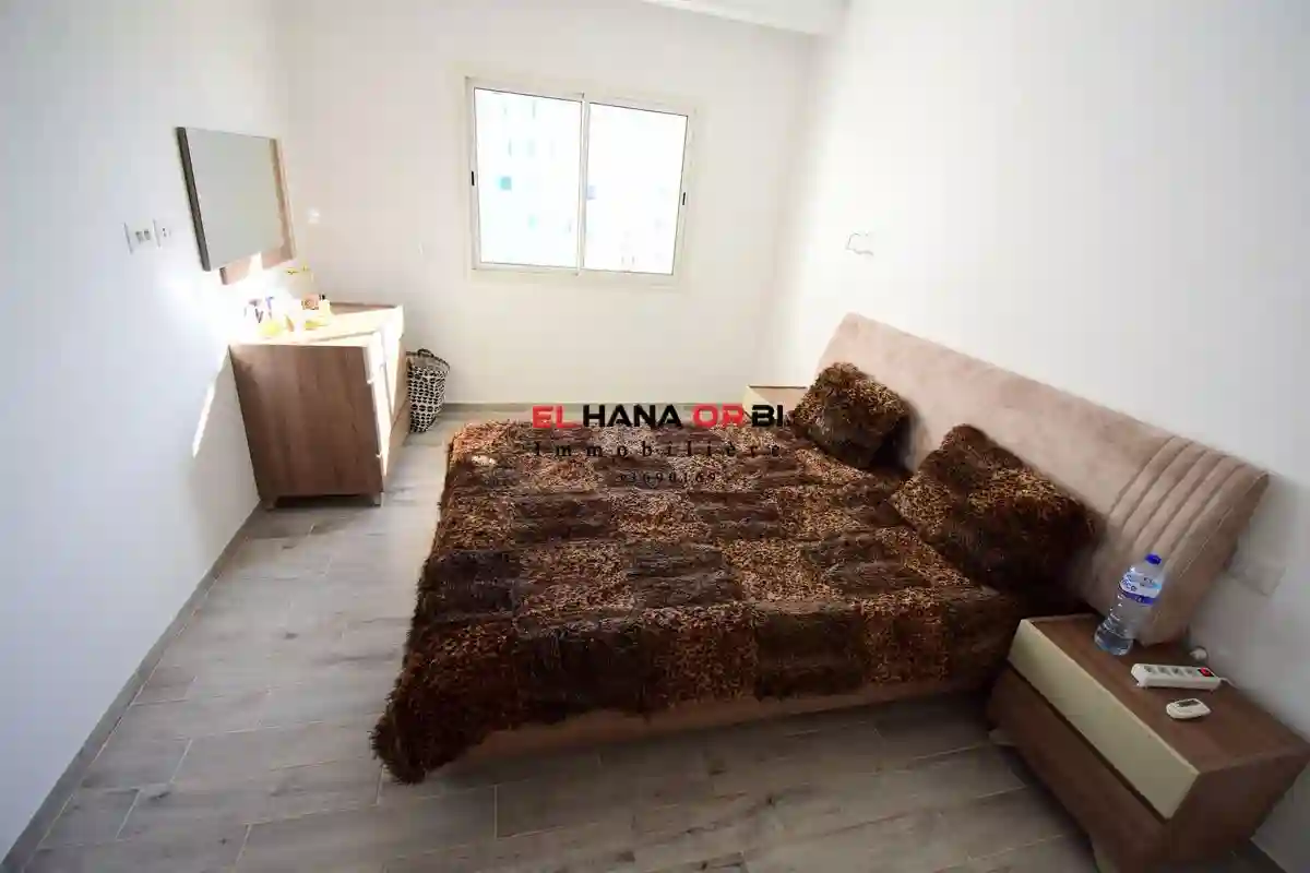 Un Bien Pour Toute L’année Avec Parking en Plein Zone Touristique - Vue 2