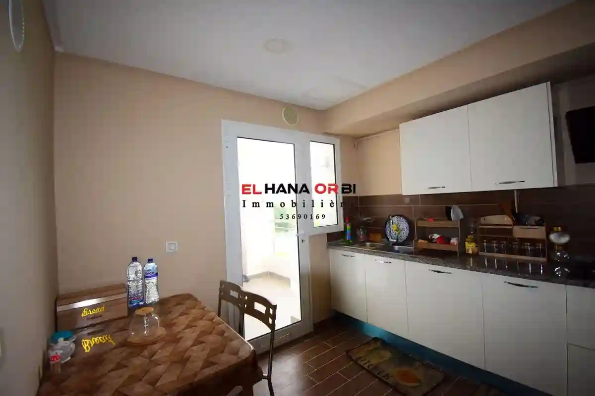 Un Bien Pour Toute L’année Avec Parking en Plein Zone Touristique - Vue 6