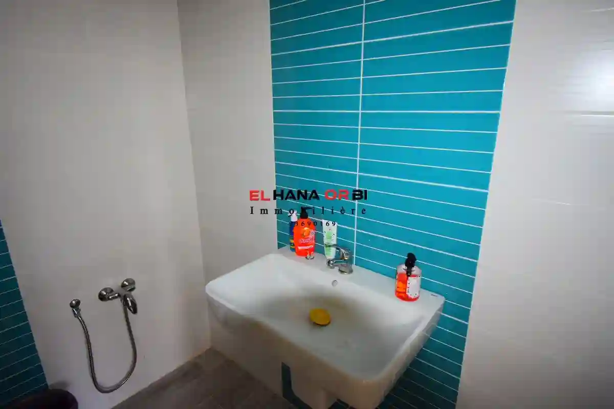 Un Bien Pour Toute L’année Avec Parking en Plein Zone Touristique - Vue 9