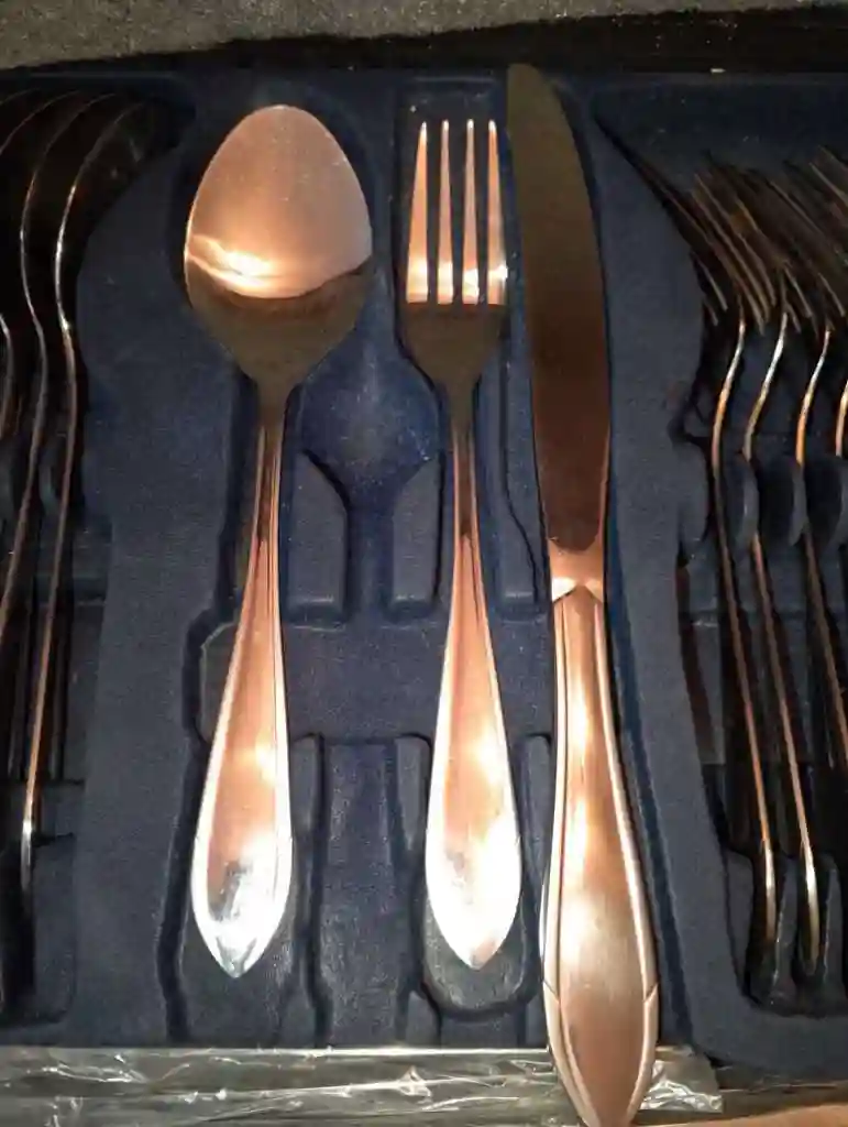 Ménagère Jamais Utilisé - Vue 1