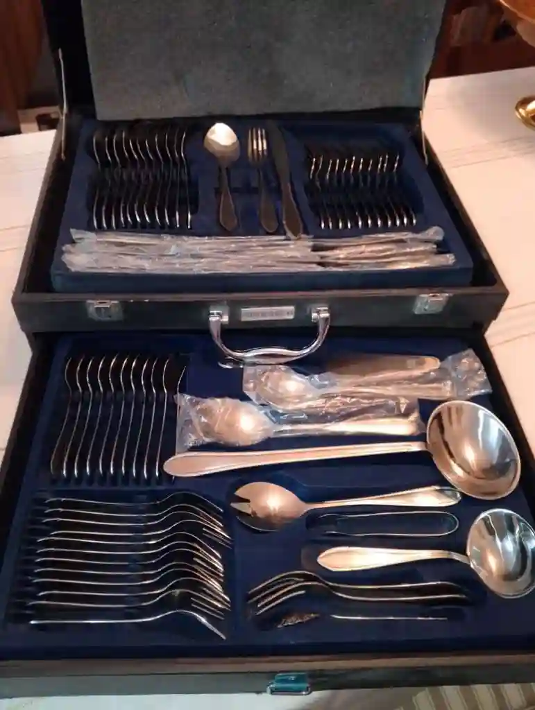 Ménagère Jamais Utilisé - Vue 3