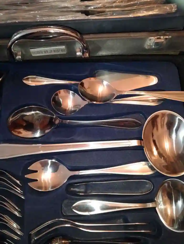 Ménagère Jamais Utilisé - Vue 4