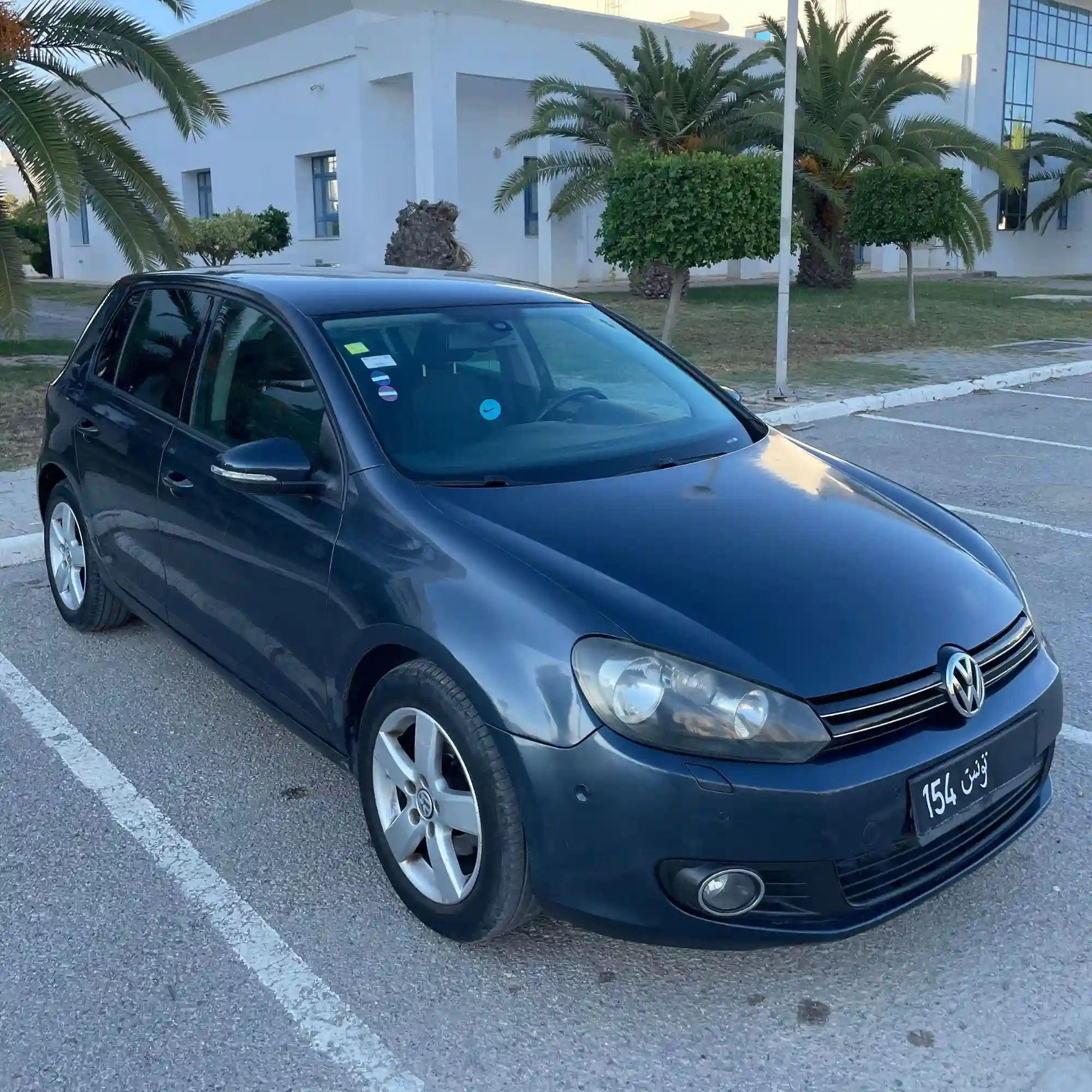 Volkswagen Golf 6 Essence 182000 km à Ariana - Vue 1