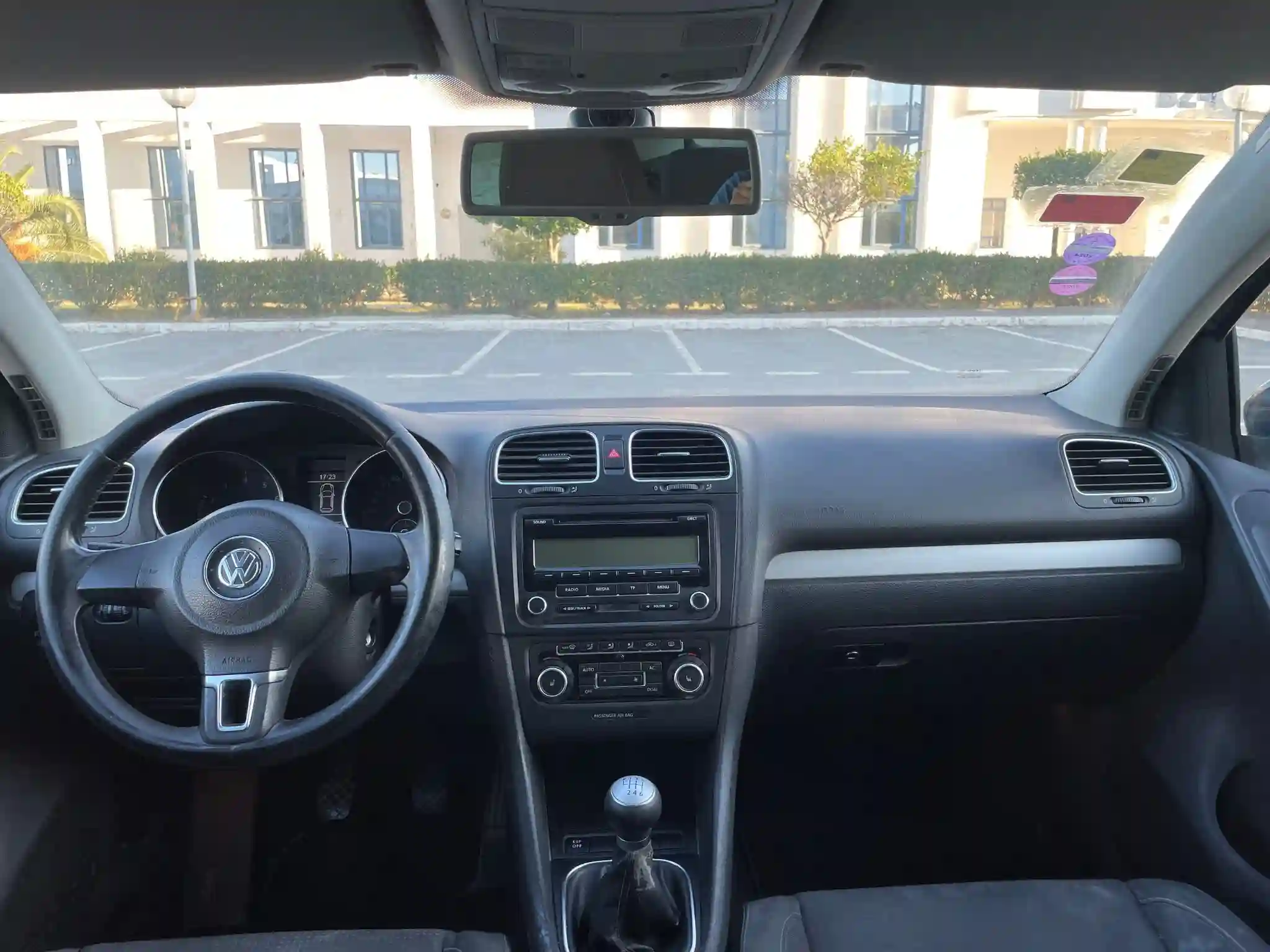 Volkswagen Golf 6 Essence 182000 km à Ariana - Vue 3