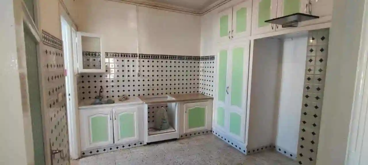 Bel Appartement 2éme Étage à El Mourouj - Vue 1