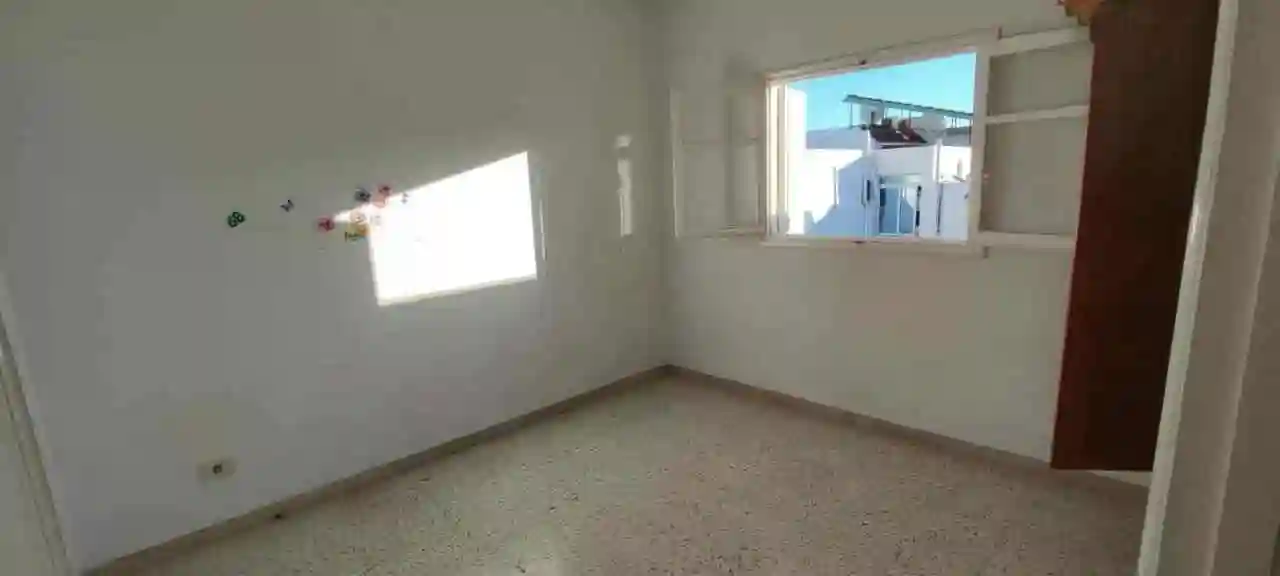 Bel Appartement 2éme Étage à El Mourouj - Vue 4