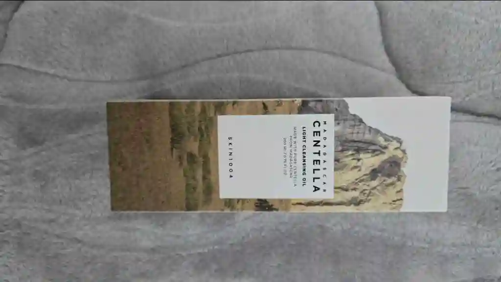 Madagascar Centella Light Cleansing Oil 200ml - Vue 1