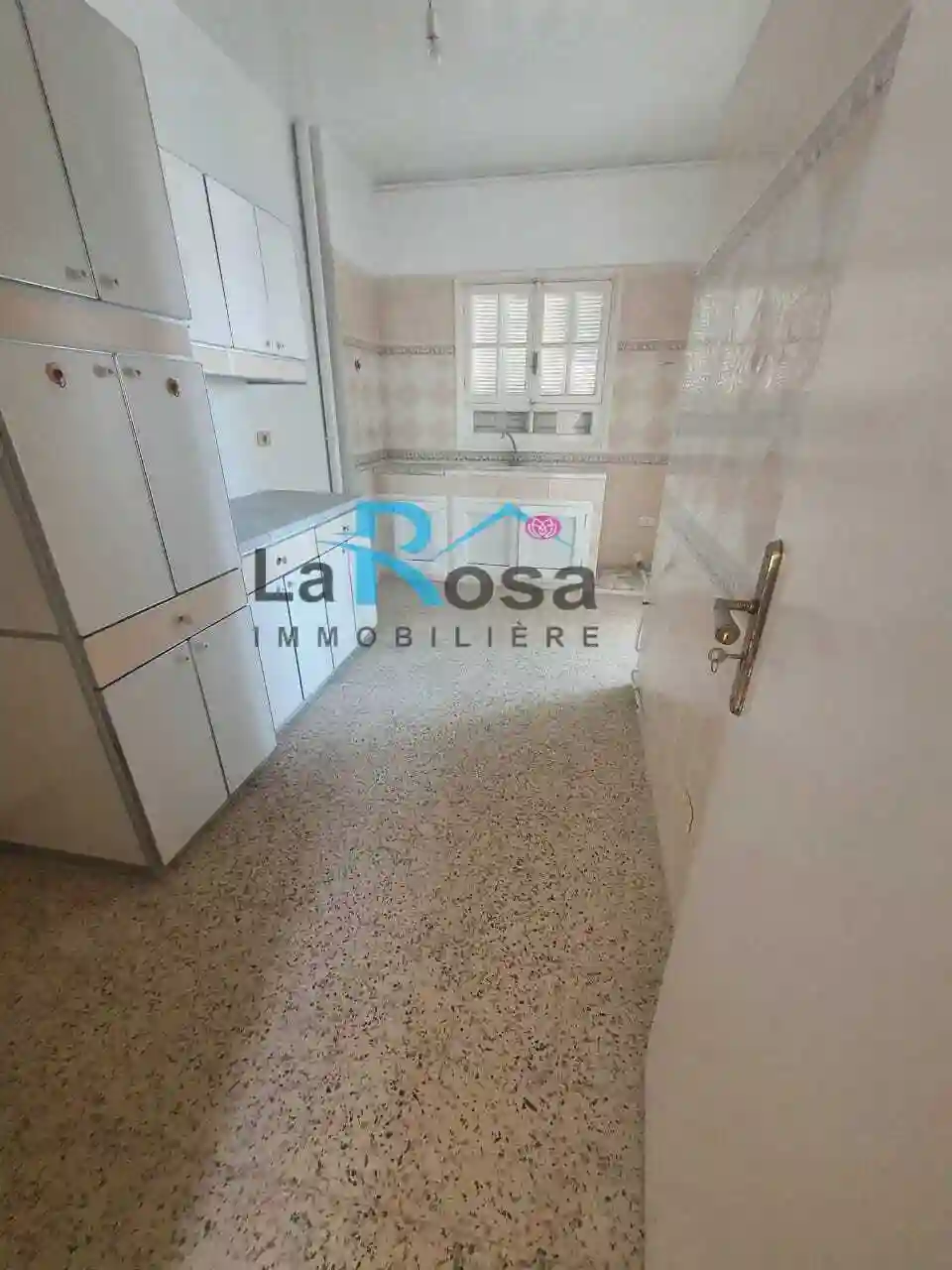 Un Vaste Appartement s3 à Manar2 à El Manar 2 - Vue 2
