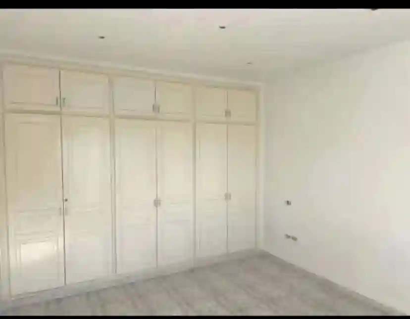 Un Duplex Propre Avec Jardin qui Done sur Deux rue à El Aouina - Vue 2